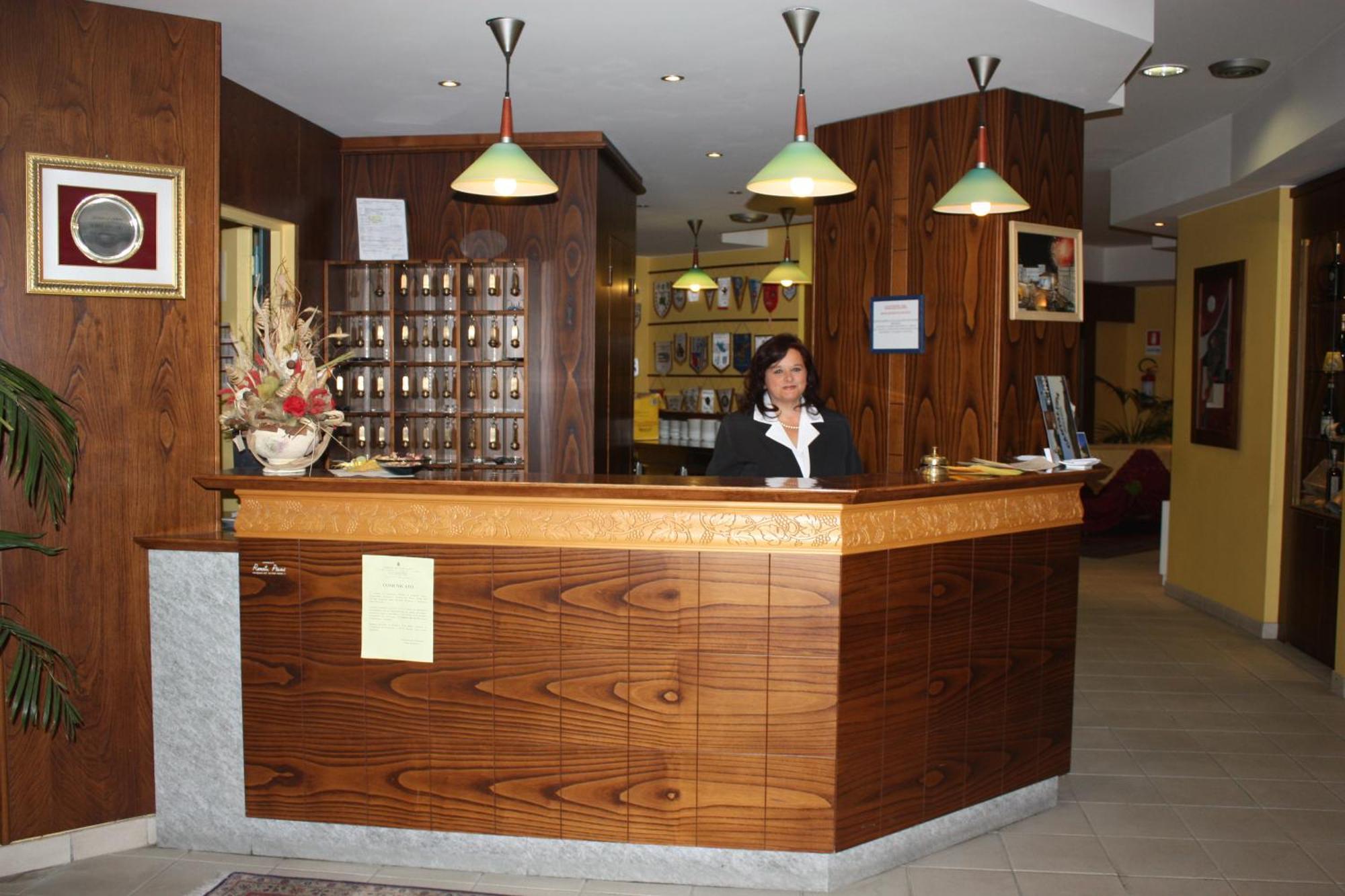 Hotel Tre Denti Cantalupa Exterior foto